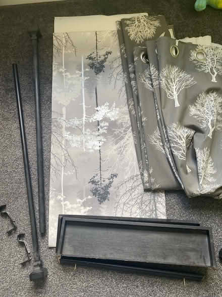 Photo of free Black woodland room (Clanfield PO8) #1