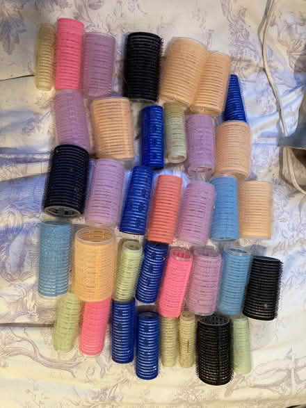 Photo of free Bag of curlers and clips (Blackford EH9) #4