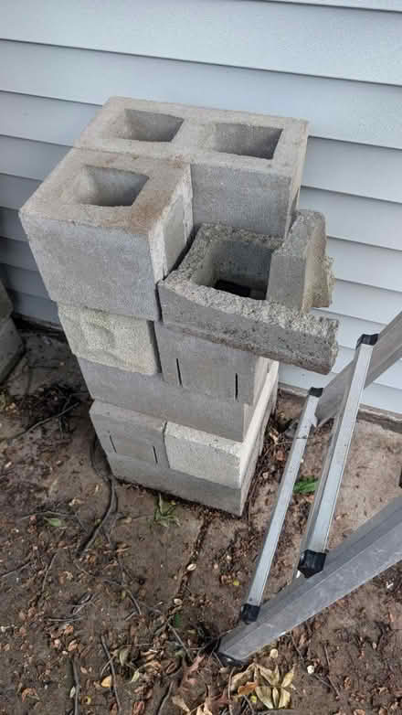Photo of free Masonry blocks (Near Downtown Downers Grove) #1