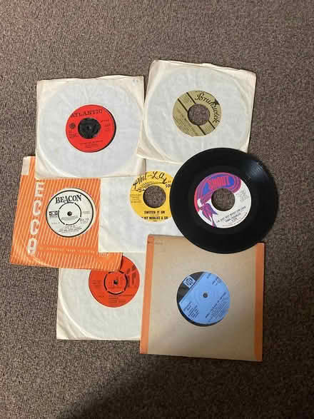 Photo of free 200+ soul singles (Streatham Hill, SW2) #1