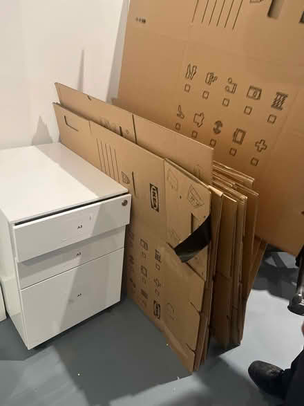 Photo of free About 20 moving boxes (Great Portland Street W1) #1