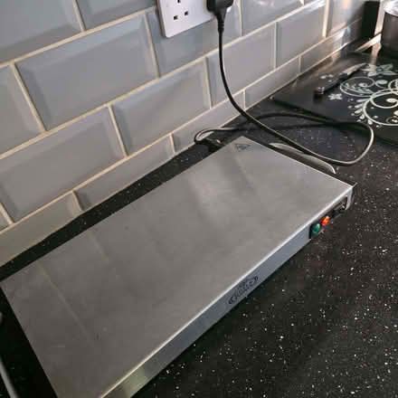 Photo of free Food and plate warmer electric fully working (Clive Vale TN35) #1