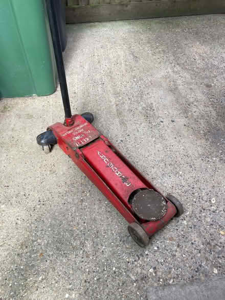 Photo of free SPARES OR REPAIRS Bradbury 1 1/2 ton trolley jack (Anstey LE7) #1