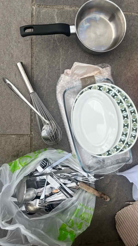 Photo of free Assorted kitchenware (HA1 Harrow) #1