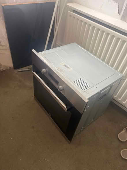 Photo of free Working oven (KT1 Kingston-upon-Thames) #1