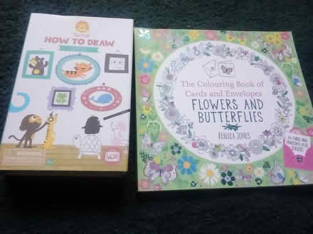 Photo of free Colouring and drawing sets (RG30) #3