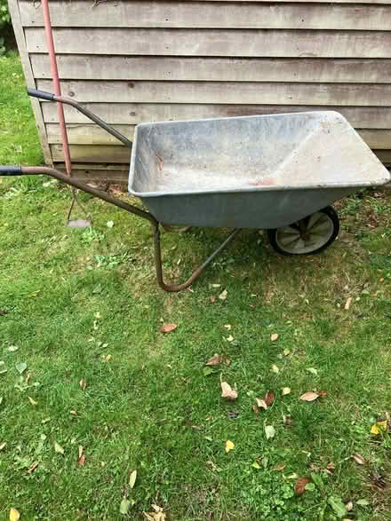 Photo of free Wheelbarrow (Summertown- OX2 7P) #2