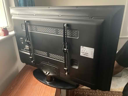 Photo of free Samsung TV (Southend-on-sea SS1) #4