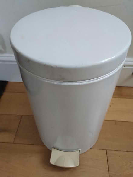 Photo of free Brabantia kitchen bin (Eastlands CV21) #1