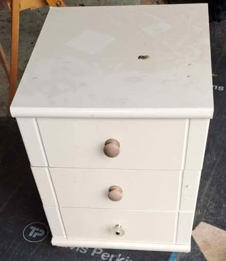 Photo of free Small chest of drawers (Little Chalfont HP6) #1
