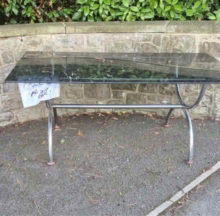 Photo of free Glass topped table (Clevedon BS21) #1
