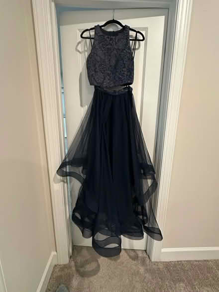 Photo of free Prom/Formal Dresses (Waldorf) #1