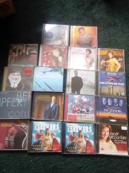 Photo of free Collection of CDs (RG30) #1