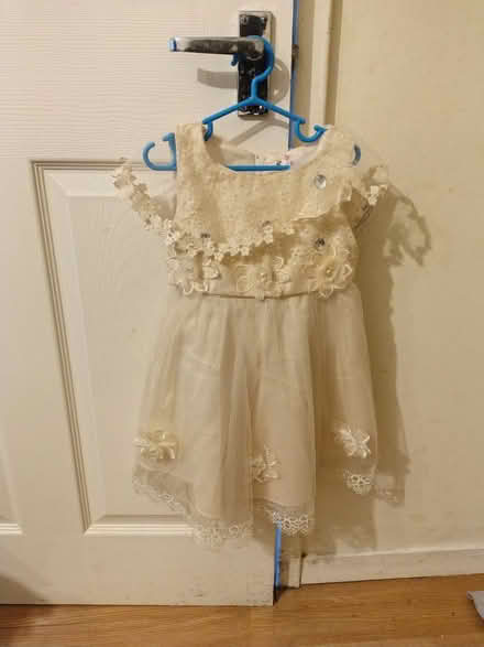 Photo of free 2 to 3 years baby girl clothes (B18) #2
