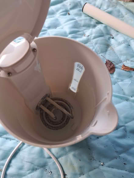 Photo of free White kettle (Gadebridge HP1) #2