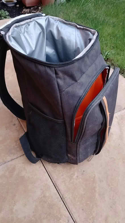 Photo of free 18L insulated lunch rucksack bag (Silverstone NN12) #1