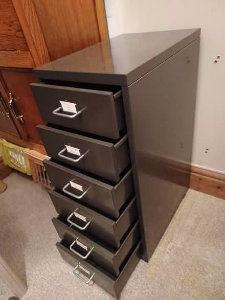 Photo of free 6-Draw metal tray filing cabinet (Small Dole BN5) #1
