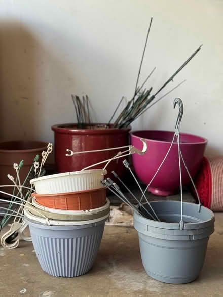 Photo of free 10" Hanging Baskets (Orchards of Bartlett) #1