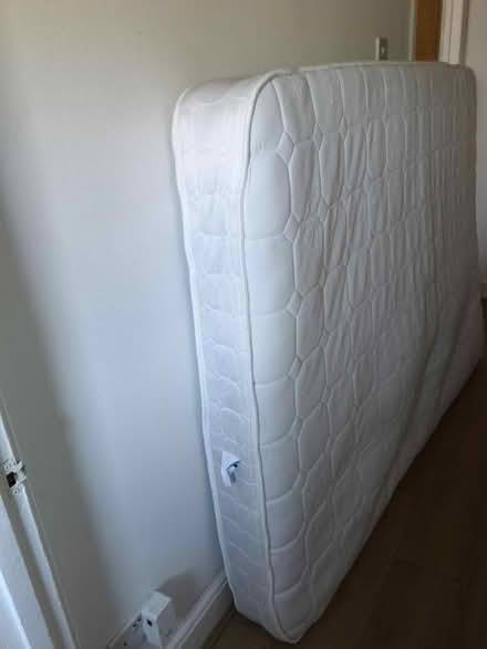 Photo of free Double mattress (Queen's Park BN2) #1