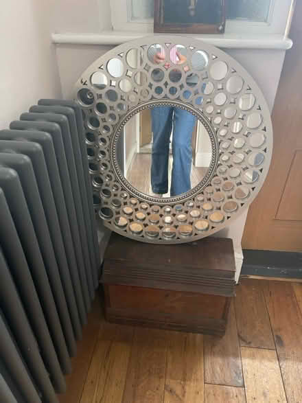 Photo of free Round mirror (West Bridgford NG2) #1