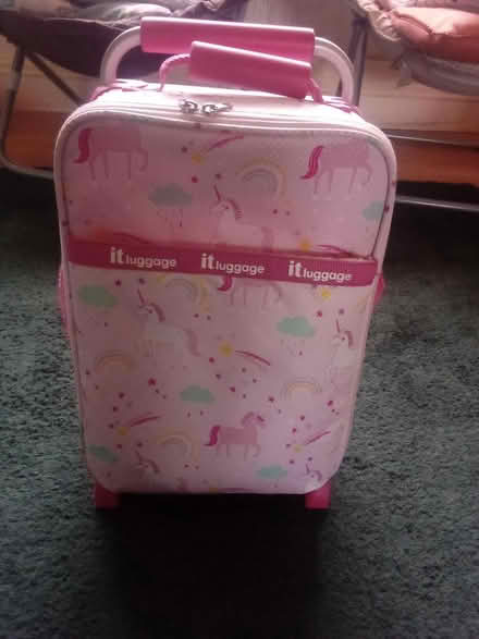 Photo of free Child's wheeled suitcase: unicorns (RG30) #1
