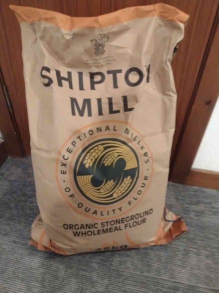 Photo of free 25kg Shipton Mill Organic Stoneground Wholemeal Flour (Broughty Ferry DD5) #2