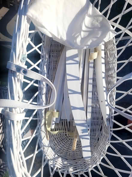 Photo of free Baby moses basket (Church RG2) #1