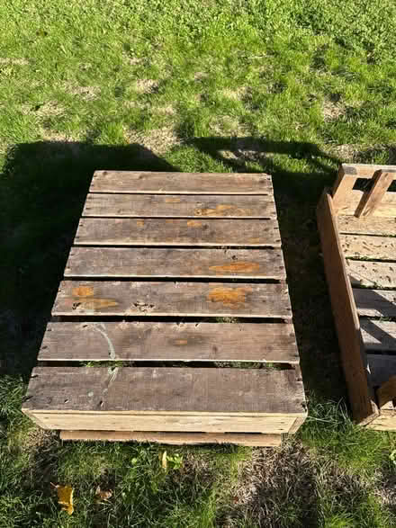 Photo of free Wooden crates (Cheam SM2) #3