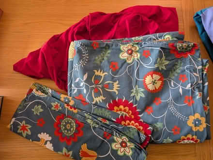 Photo of free Single Duvet cover sheet and pillow case (Rodborough GL5) #1