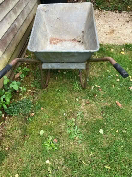 Photo of free Wheelbarrow (Summertown- OX2 7P) #1