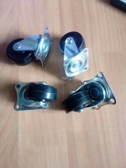 Photo of free 4 x wheeled castors (RG30) #1