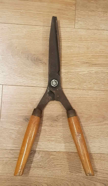 Photo of free Garden shears (Kettlesing Bottom HG3) #1