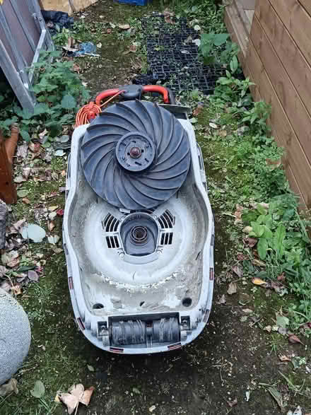 Photo of free Lawnmower broken (Queenstown FY1) #2