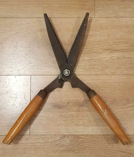 Photo of free Garden shears (Kettlesing Bottom HG3) #3
