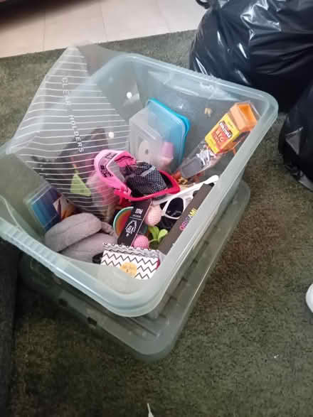 Photo of free Box of toys (MK41) #2