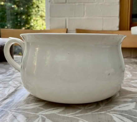 Photo of free 2 white "chamber pots" useful for house plant containers (Hurdsfield SK10) #2