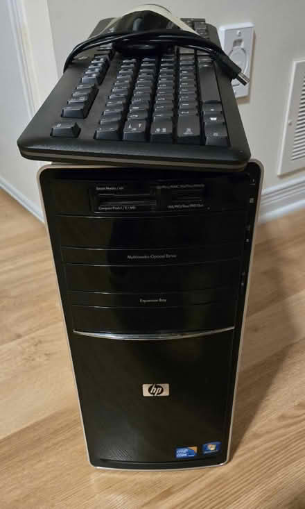 Photo of free HP Desktop NOTE: No Monitor (Kanata Lakes) #2