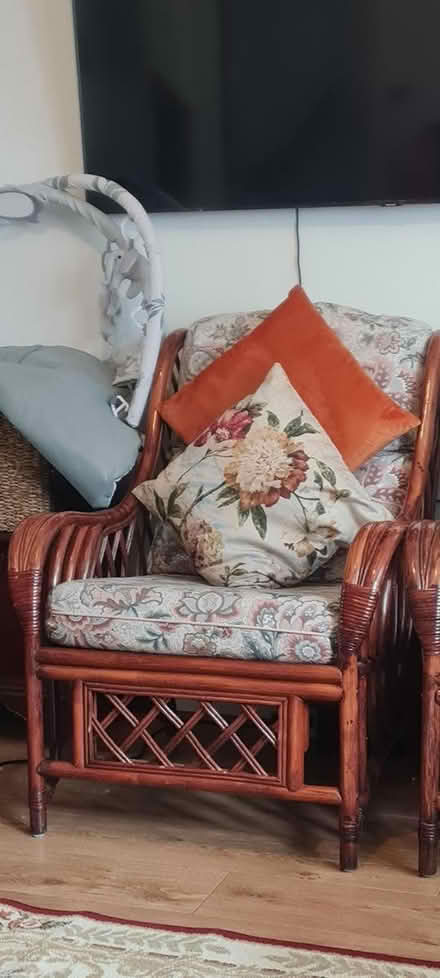 Photo of free 1 Free arm chair (Birmingham B13) #1