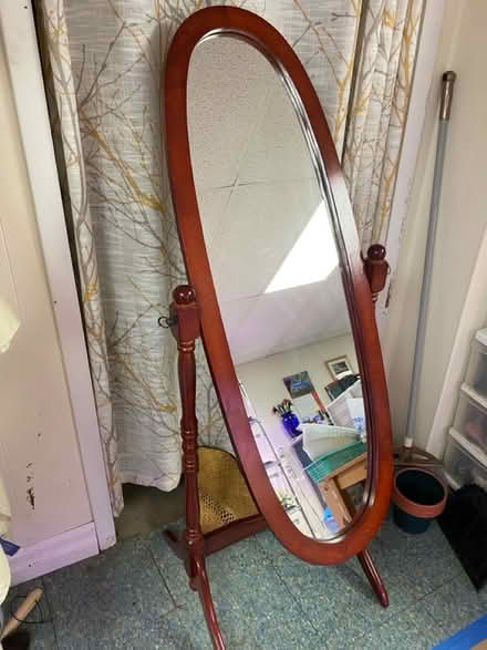 Photo of free Wood floor mirror (Elmhurst , Queens) #2