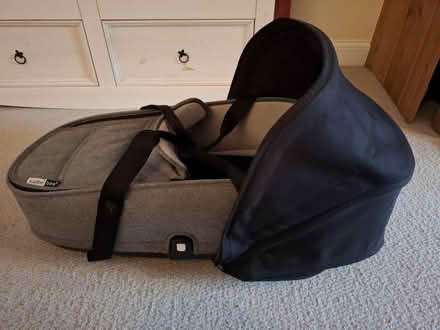 Photo of free Bugaboo bee bassinet and seat (Berkhamsted, HP4) #2