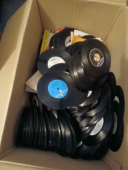 Photo of free Approx. 250 45rpm vinyl single records (Blakenall WS3) #3