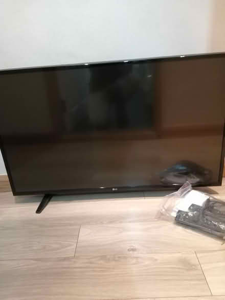 Photo of free TV (Rainham Mark ME8) #1