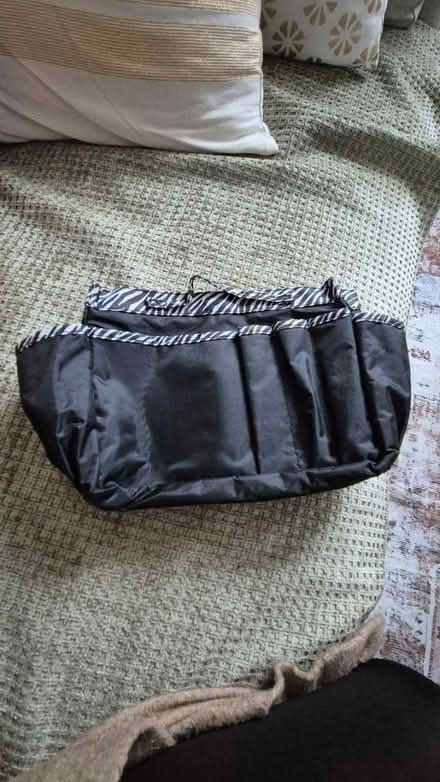 Photo of free Handbag / Travel bag organiser (N18 1QD) #1