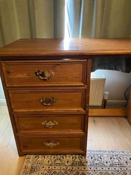 Photo of free Pine wood desk Tunbridge wells (Tunbridge Wells TN1) #2