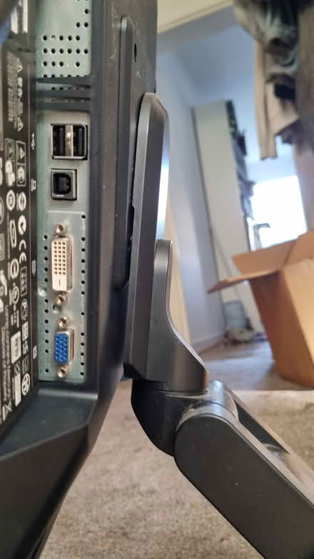 Photo of free Computer screen (St albans AL4) #3