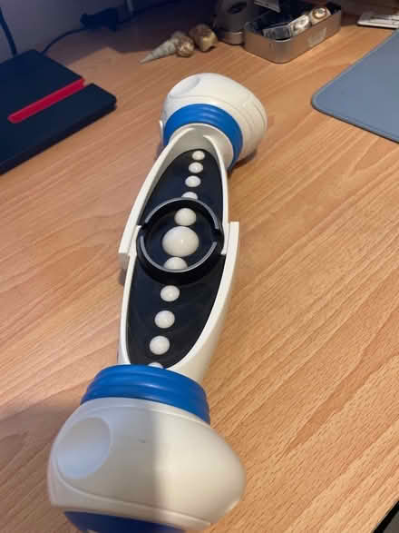 Photo of free bop it! smash - game toy (Hersham KT12) #1