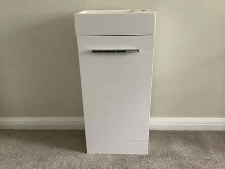 Photo of free Small Cloakroom Vanity Unit & Sink (Glenleigh Park TN39) #1