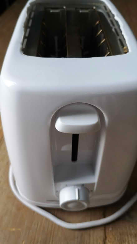 Photo of free 2 slice toaster (DN21, Gainsborough) #1