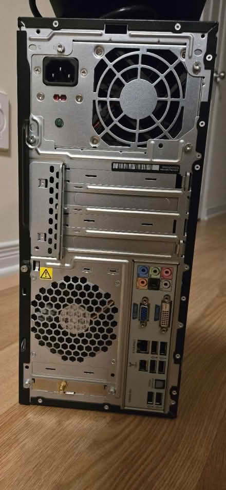 Photo of free HP Desktop NOTE: No Monitor (Kanata Lakes) #3
