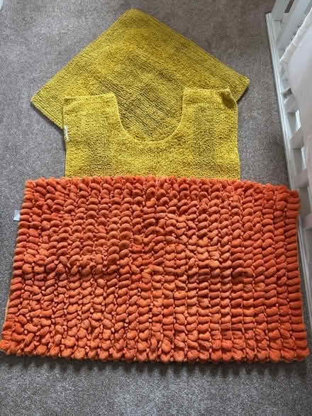 Photo of free Towels and bath mats (Eastbourne BN22) #1